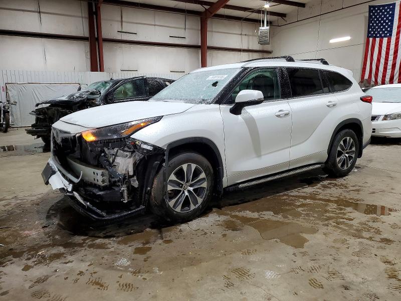 2022 TOYOTA HIGHLANDER — VIN 5TDGZRAH3NS138469