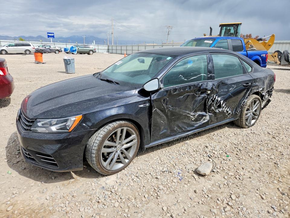 2018 VOLKSWAGEN PASSAT — VIN 1VWAA7A31JC000976