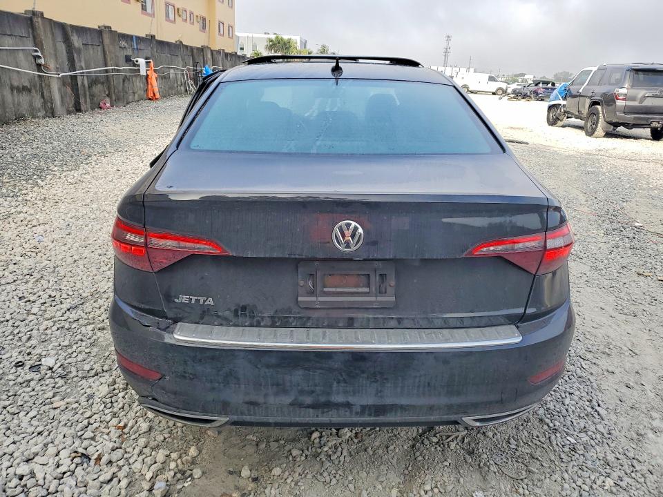3VWCB7BU9LM005924