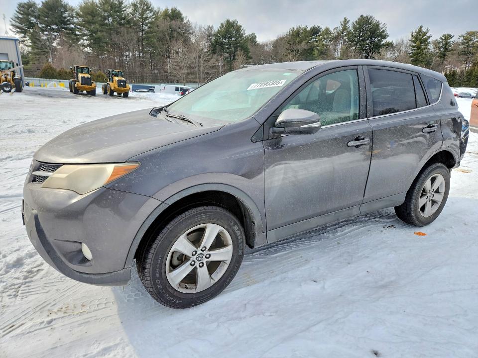 2015 TOYOTA RAV4 — VIN 2T3RFREV6FW270059
