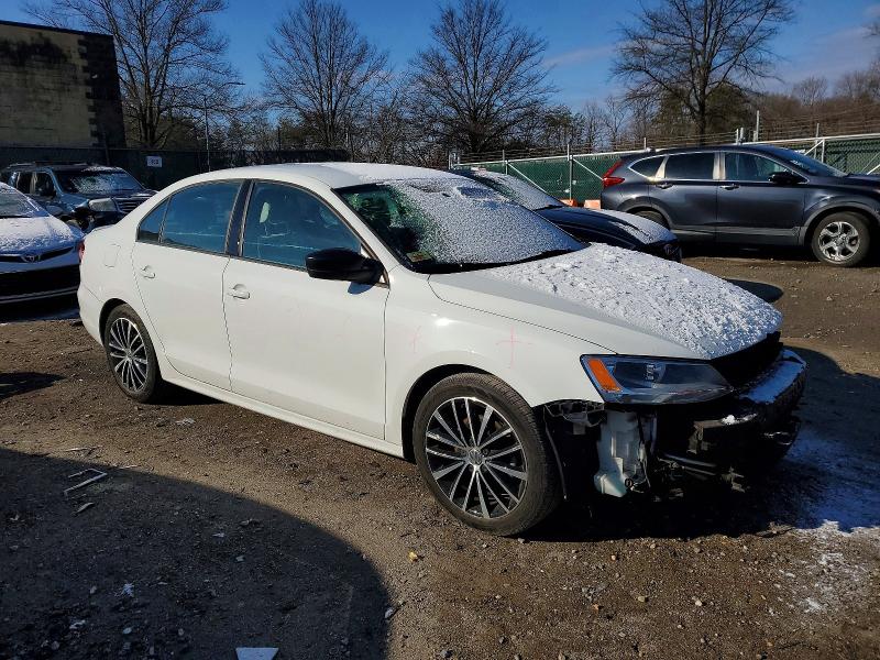3VWD17AJ3FM348330