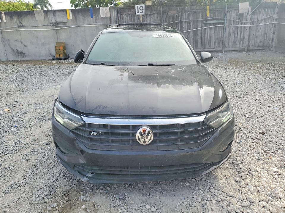 3VWCB7BU9LM005924