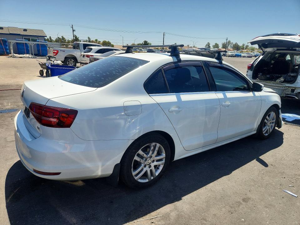 3VW2B7AJ9HM363261