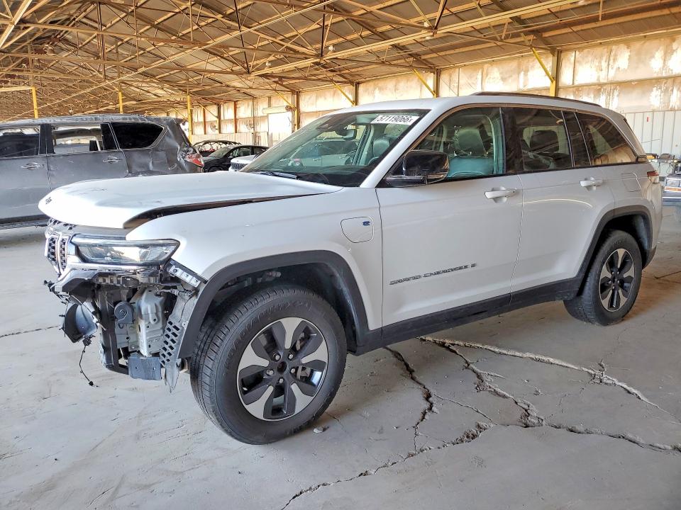 2024 JEEP GRAND CHEROKEE — VIN 1C4RJYB60R8959093