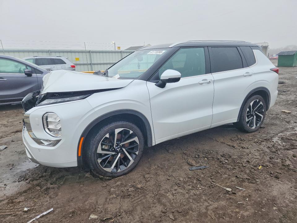 2024 MITSUBISHI OUTLANDER — VIN JA4J4WA84RZ048152
