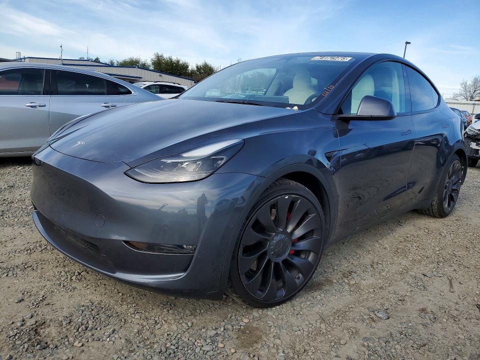 2022 TESLA MODEL Y — VIN 7SAYGDEF4NF406538