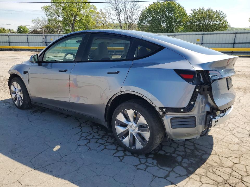 2024 TESLA MODEL Y — VIN 7SAYGDEE1RA287731