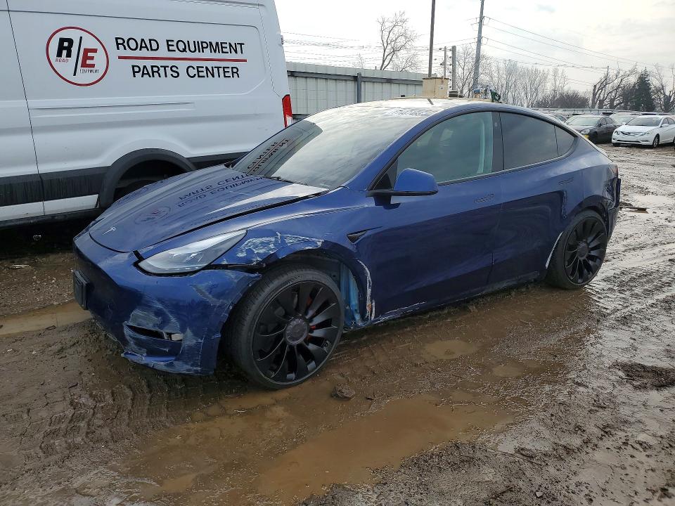 2023 TESLA MODEL Y — VIN 7SAYGDEF5PF660598