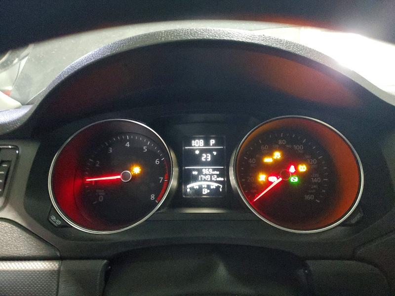 3VW2K7AJ9FM418675
