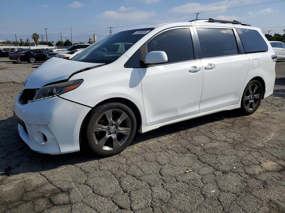 2016 TOYOTA SIENNA — VIN 5TDXK3DC6GS732946