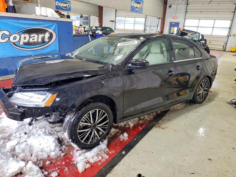 2018 VOLKSWAGEN JETTA — VIN 3VWDB7AJ5JM216353