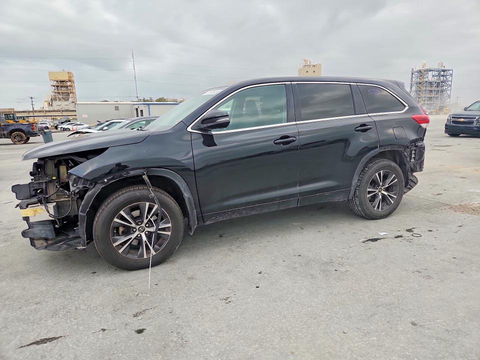 2017 TOYOTA HIGHLANDER — VIN 5TDZARFHXHS030850