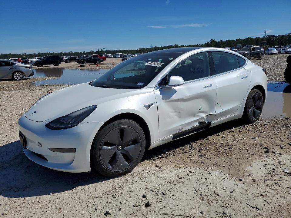 2019 TESLA MODEL 3 — VIN 5YJ3E1EB8KF433231