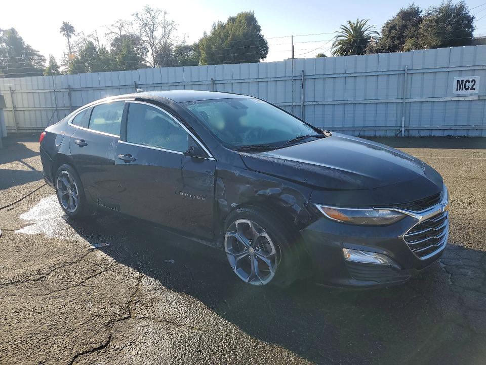 1G1ZD5ST6PF138044