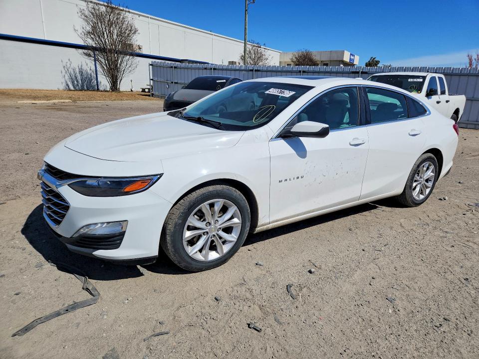 2019 CHEVROLET MALIBU — VIN 1G1ZD5ST9KF190986