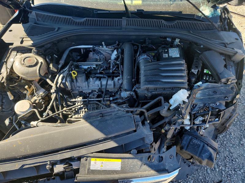 3VWC57BU8MM087296