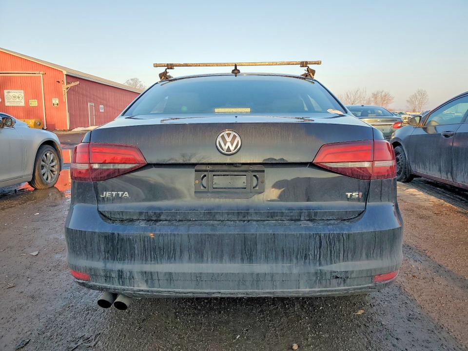 3VW2B7AJ8HM299021