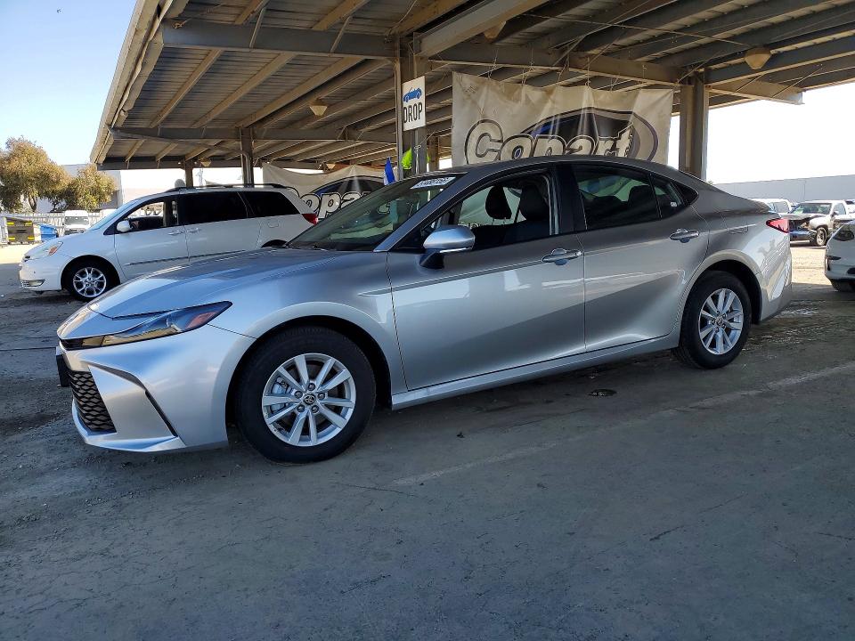 2026 TOYOTA CAMRY — VIN 4T1DAACK5TU669987