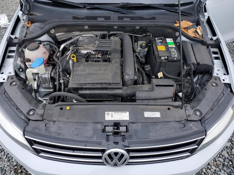3VW2B7AJ0JM258503