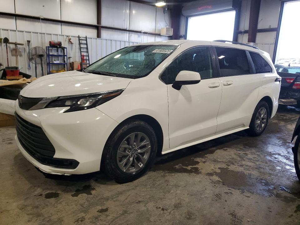 2025 TOYOTA SIENNA/LE — VIN 5TDKRKEC0SS255065