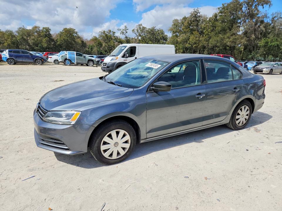 2016 VOLKSWAGEN JETTA — VIN 3VW267AJXGM366544