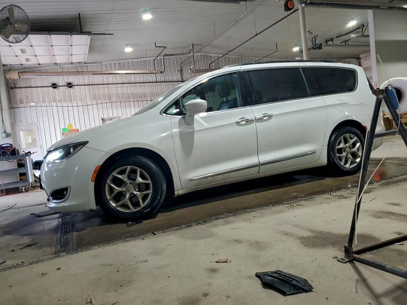 2017 CHRYSLER PACIFICA — VIN 2C4RC1BG2HR520958