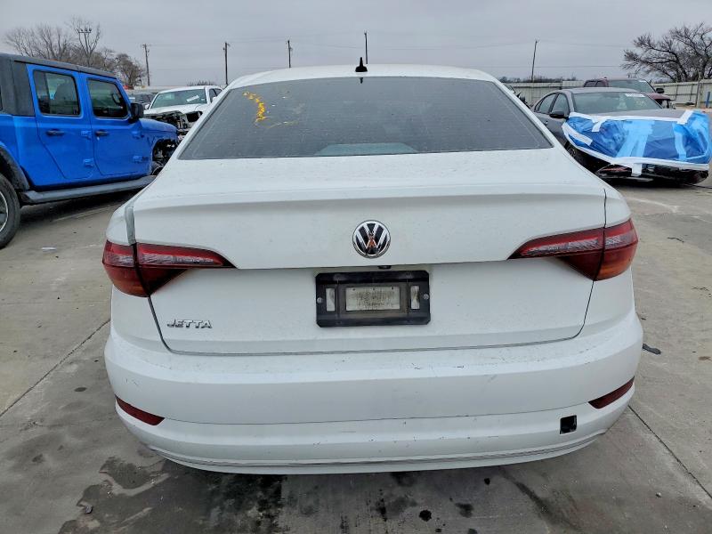 3VWC57BU0KM124712