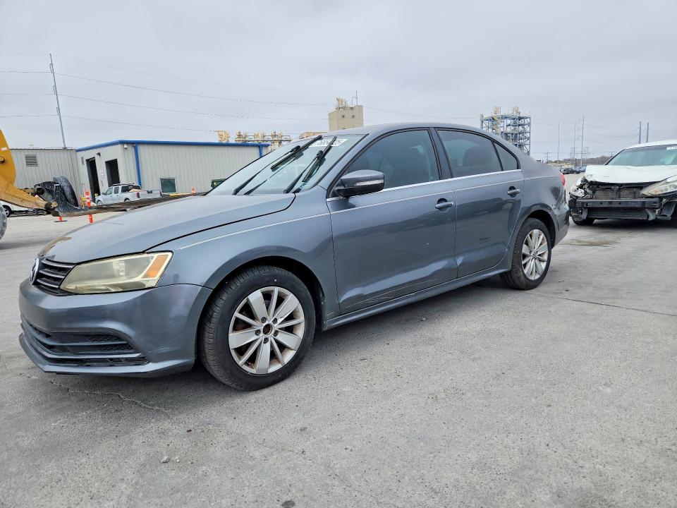 2015 VOLKSWAGEN JETTA — VIN 3VWD17AJ2FM266900
