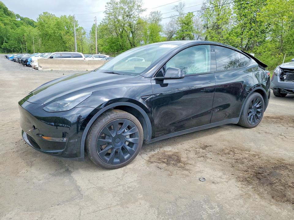 2023 TESLA MODEL Y — VIN 7SAYGAEE2PF688347