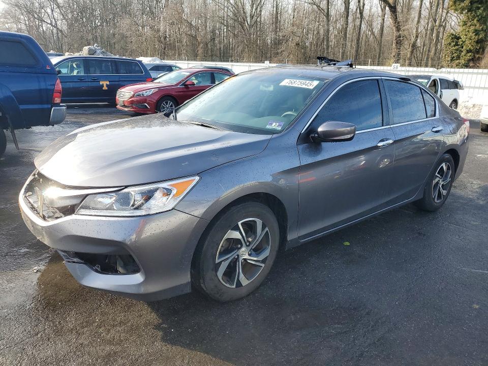 2017 HONDA ACCORD — VIN 1HGCR2F31HA163179