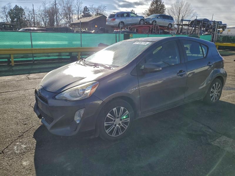 2015 TOYOTA PRIUS C — VIN JTDKDTB30F1582089