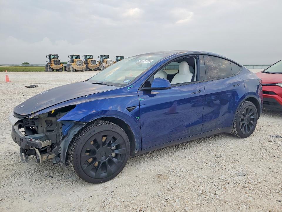 2023 TESLA MODEL Y — VIN 7SAYGDEEXPA196485
