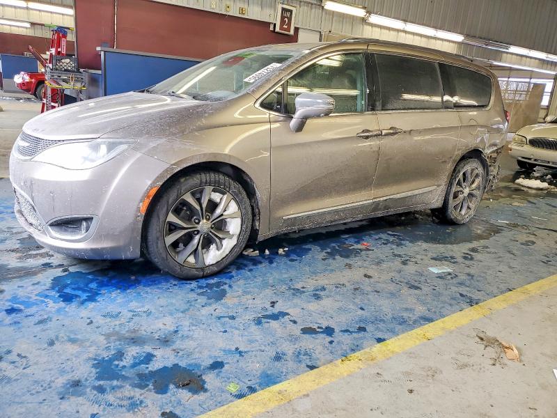 2017 CHRYSLER PACIFICA — VIN 2C4RC1GGXHR747789