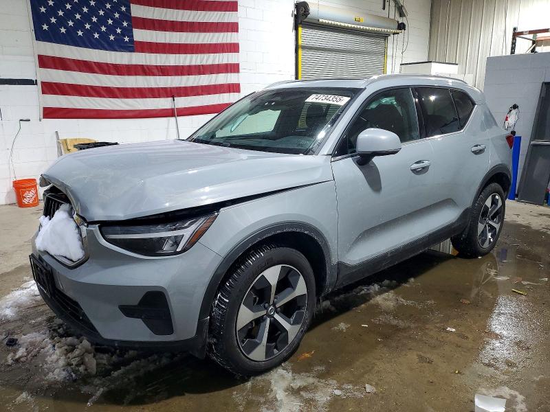 2025 VOLVO XC40 — VIN YV4L12UJ0S2551073