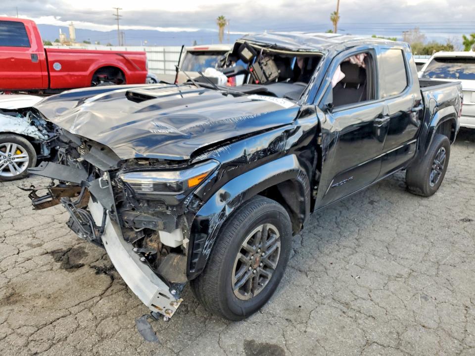 2025 TOYOTA TACOMA — VIN 3TMKB5FN8SM027028