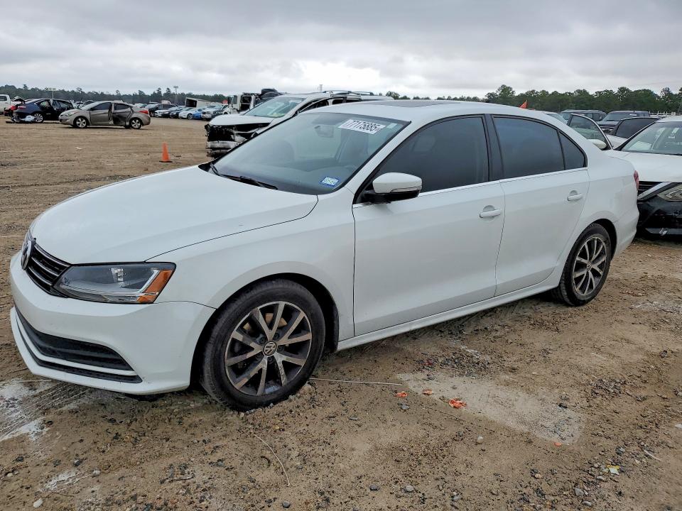 2017 VOLKSWAGEN JETTA SE — VIN 3VWDB7AJ1HM321420