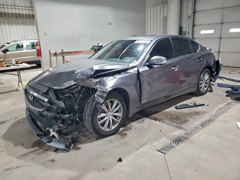 2016 INFINITI Q50 — VIN JN1CV7AP8GM201024
