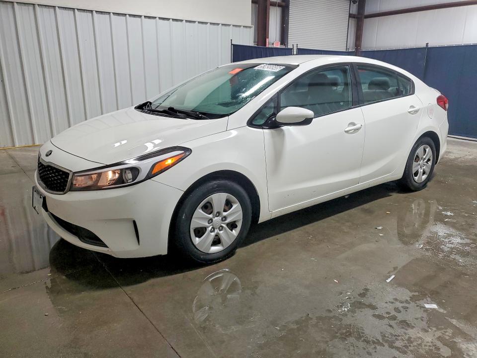 2017 KIA FORTE — VIN 3KPFK4A76HE046992