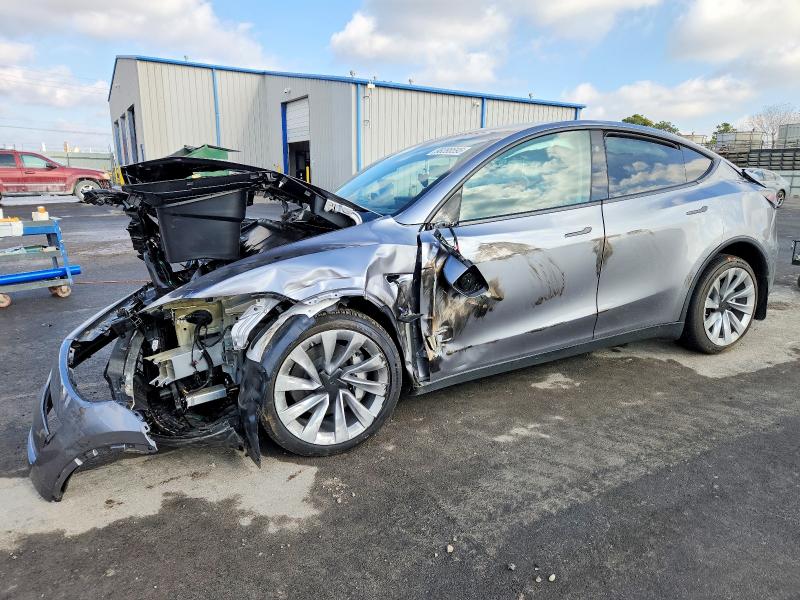 2026 TESLA MODEL Y — VIN 7SAYGDEE5TF327027