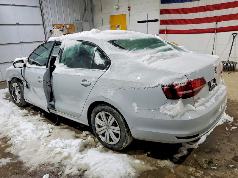 3VW2B7AJXHM397225