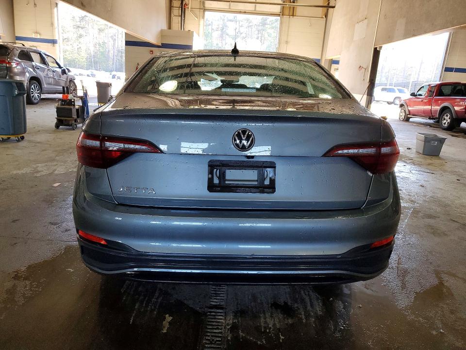 3VW5M7BUXRM093457