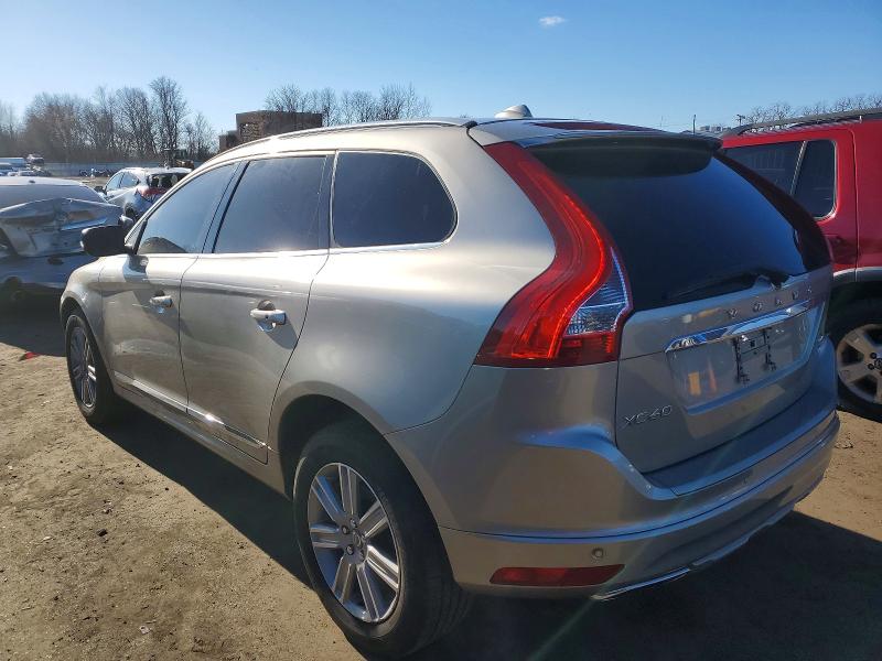 2016 VOLVO XC60 — VIN YV4902RM0G2779436