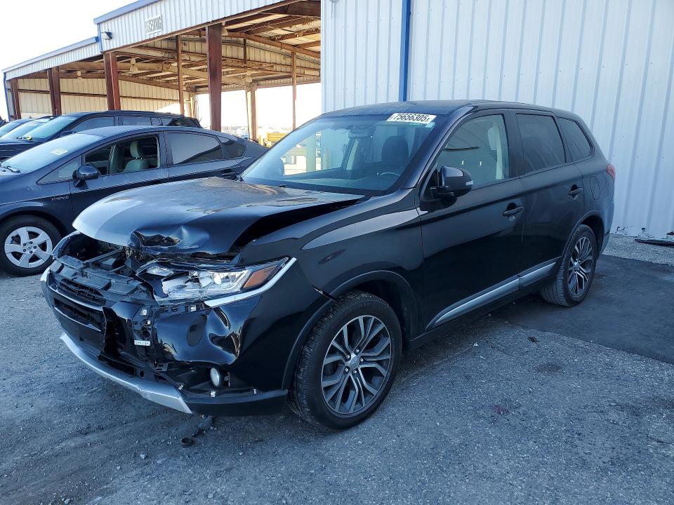 2018 MITSUBISHI OUTLANDER — VIN JA4AD3A32JJ001093