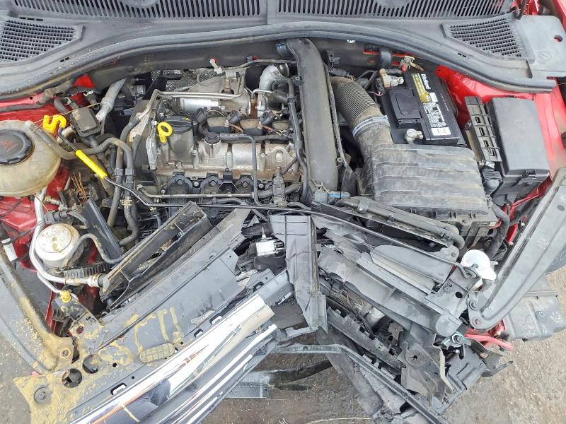 3VWC57BU0MM010809
