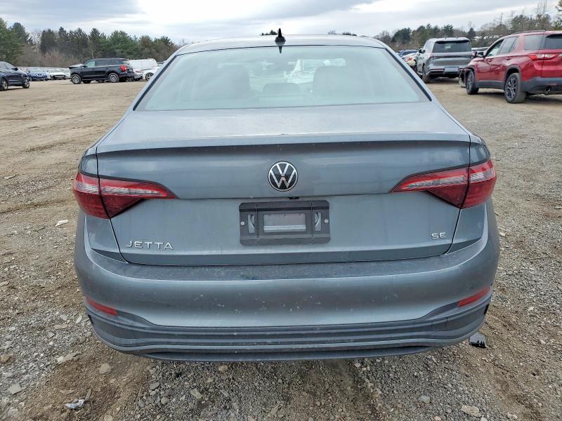 3VW7M7BU0RM081861