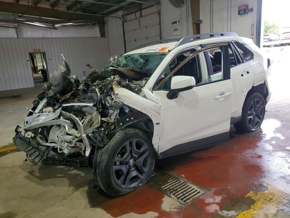 2024 TOYOTA RAV4 — VIN 2T3J1RFV8RW472190