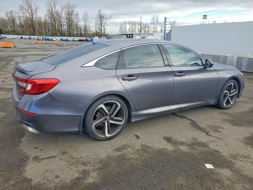 1HGCV1F36KA013565