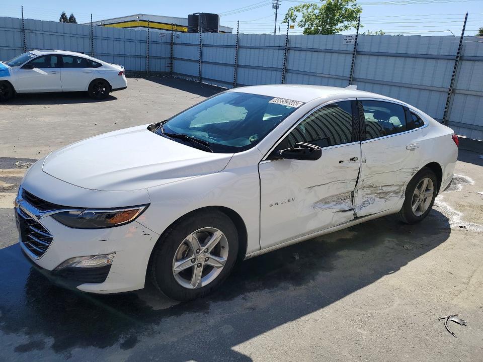 1G1ZD5ST8PF176102