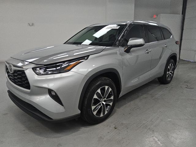 2022 TOYOTA HIGHLANDER — VIN 5TDGZRAH5NS143379