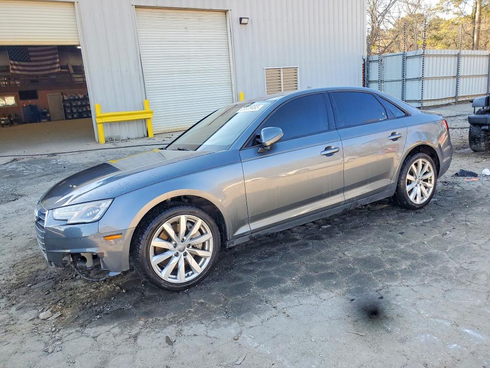 2017 AUDI A4 — VIN WAUANAF45HN015708